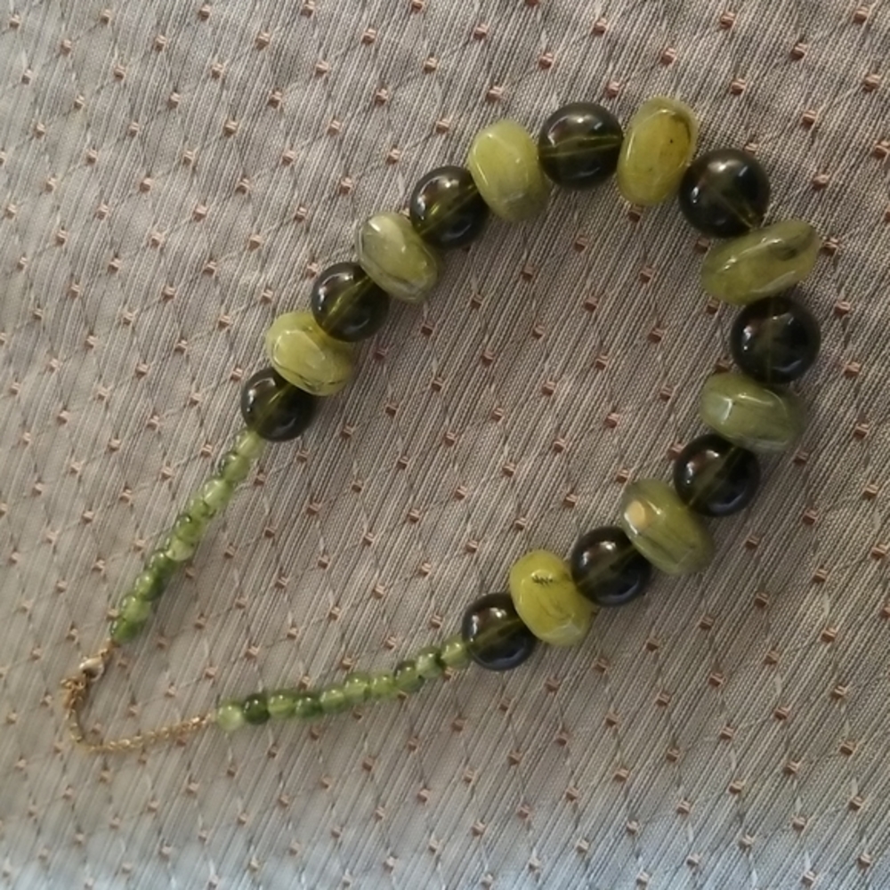 Dark & Light Jade Green Colored Beaded Necklace - Picture 2 of 6